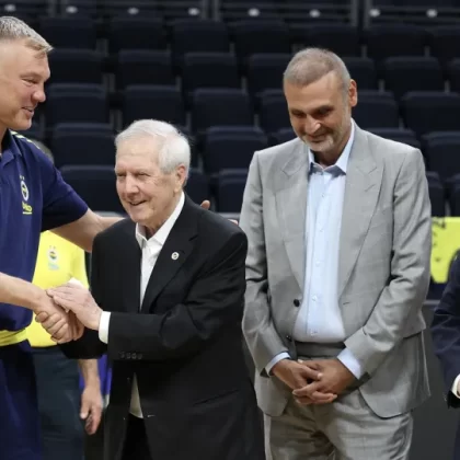 Aziz Yıldırım ve yönetiminden Fenerbahçe Beko'ya tam destek