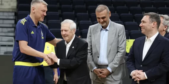 Aziz Yıldırım ve yönetiminden Fenerbahçe Beko’ya tam destek