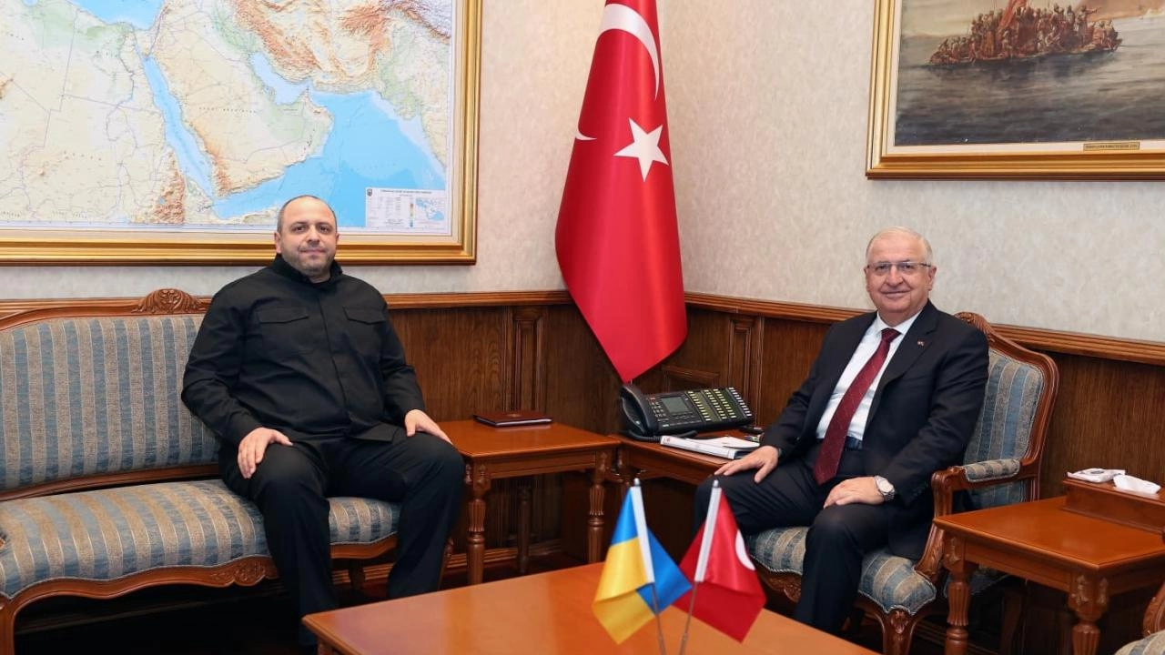 Bakan Güler Ukraynalı mevkidaşı Umerov ile görüştü