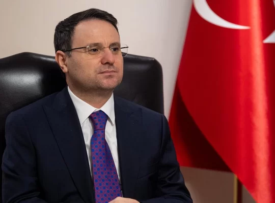 Bakan Gürlek, Özgür Özel'den kazandığı tazminatı ne yapacak?