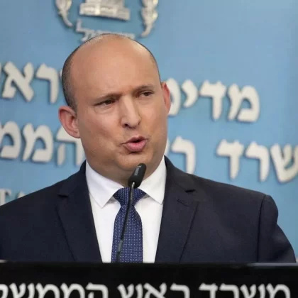 Bennett'ten flaş itiraf: İran'a kaçak Starlink soktuk