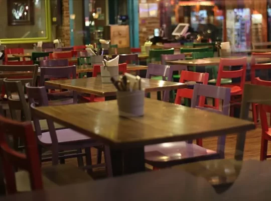 Beyoğlu'nda bir restorana "servis ücreti" ve "fiyat bilgisi" cezası