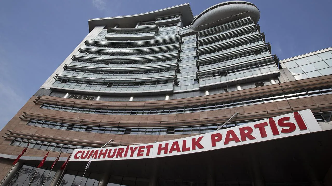 CHP'de büyük disiplin hamlesi: 9 isme ihraç talebi