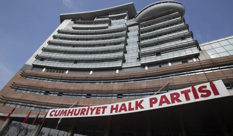 CHP kurultay soruşturması: Delegelerin hesapları inceleniyor