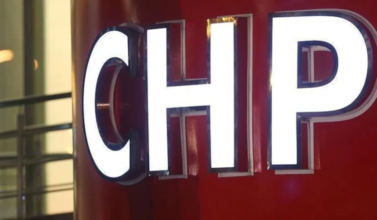 CHP'de ipler gerildi: Beş önemli ismin itirazına ret