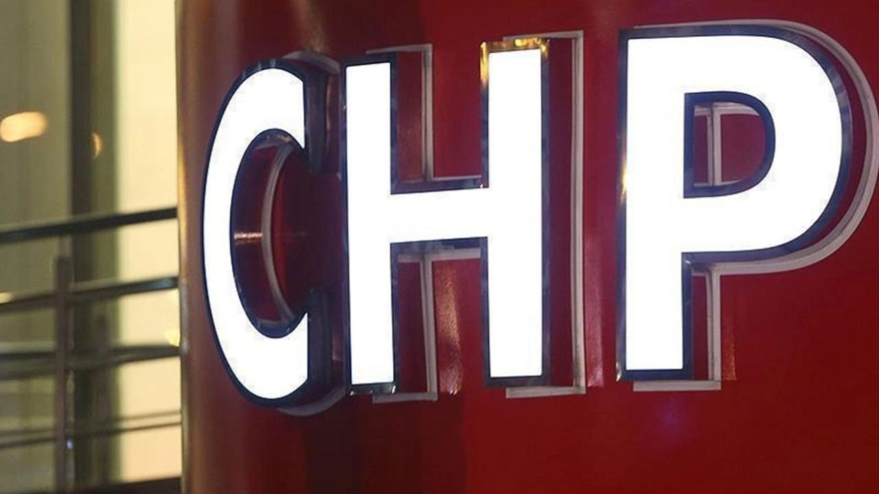 CHP'de ipler gerildi: Beş önemli ismin itirazına ret