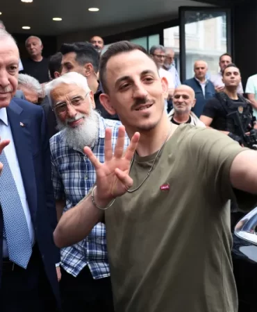 Cumhurbaşkanı Erdoğan Erzurum Vakfı’nı ziyaret etti