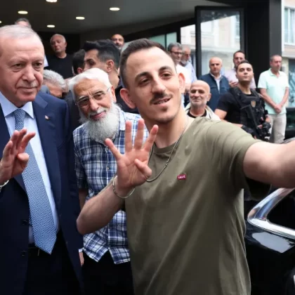 Cumhurbaşkanı Erdoğan Erzurum Vakfı’nı ziyaret etti