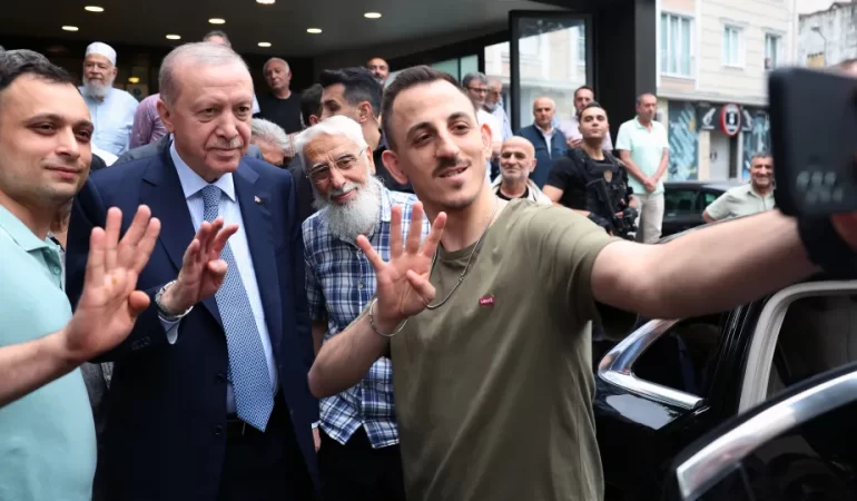Cumhurbaşkanı Erdoğan Erzurum Vakfı’nı ziyaret etti