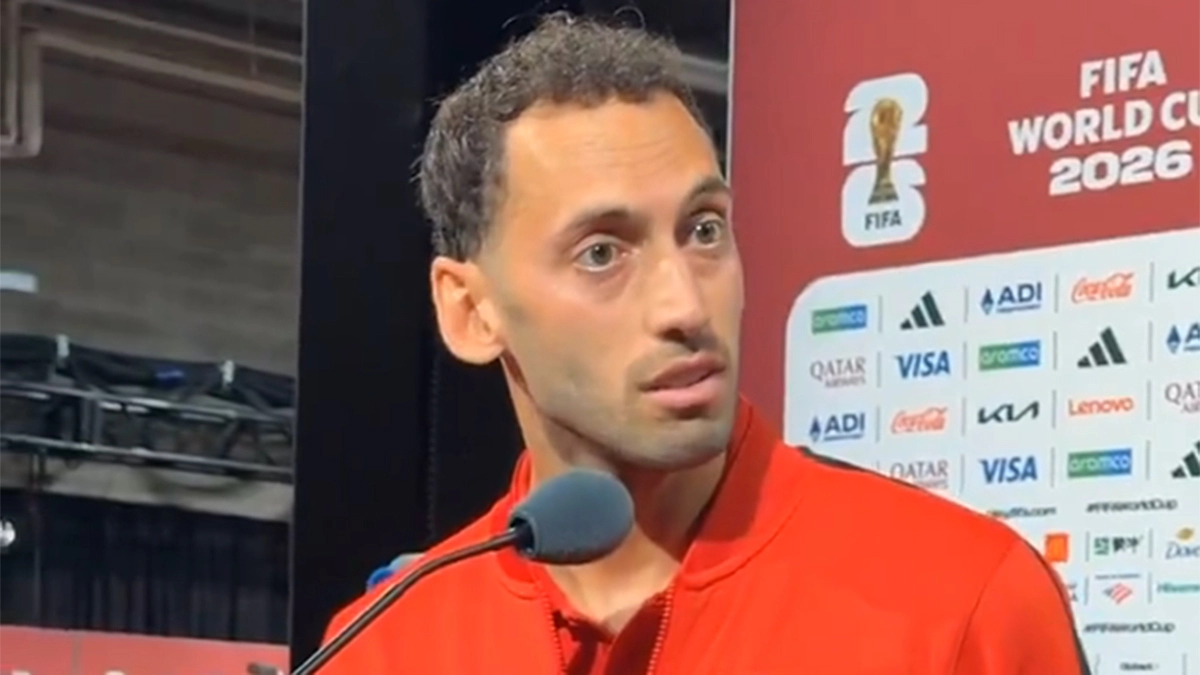 Dünya Kupası'nda gergin anlar: Hakan Çalhanoğlu'na şok soru
