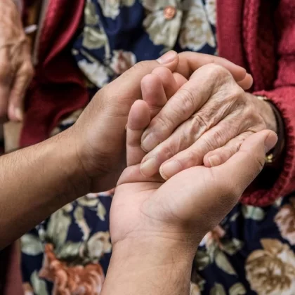 Dünyada sessiz kriz büyüyor: Yaşlı istismarı korkunç boyutta