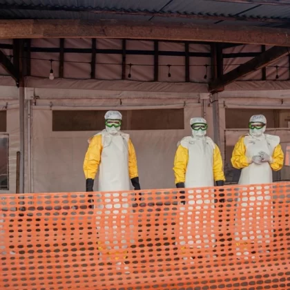 Ebola'da 300 kişi kayıp: Salgın eylüle kadar tırmanabilir