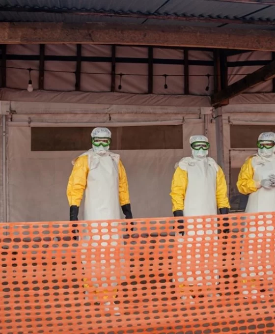 Ebola'da 300 kişi kayıp: Salgın eylüle kadar tırmanabilir