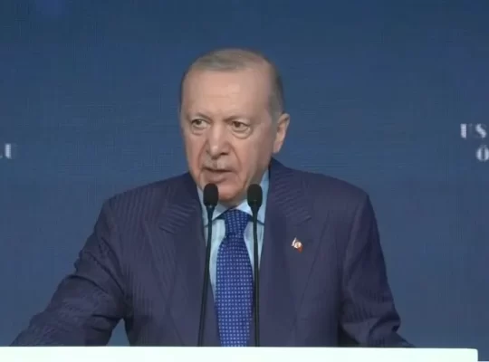 Erdoğan'dan iş dünyasına çağrı: Türkiye'den yönet, avantajlardan yararlan
