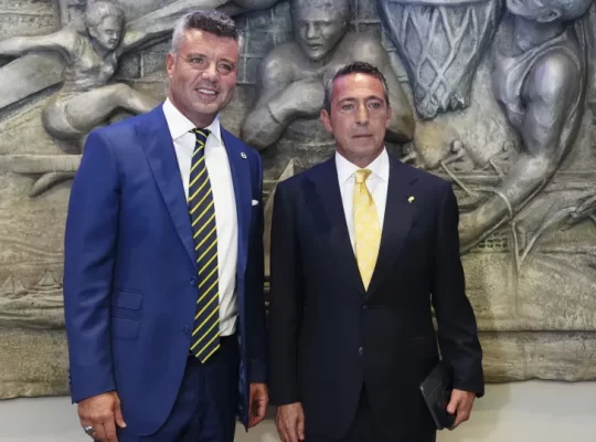 Fenerbahçe'de kritik genel kurul: Ali Koç ve Sadettin Saran ibra edildi