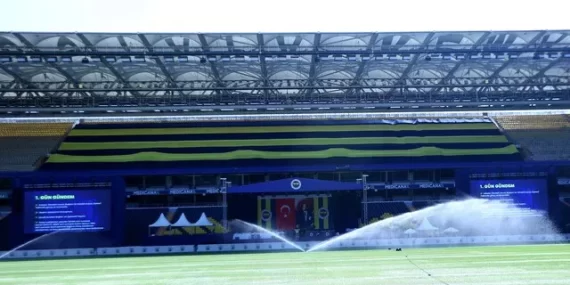 Fenerbahçe kongresinde gergin anlar: Toplantıya ara verildi