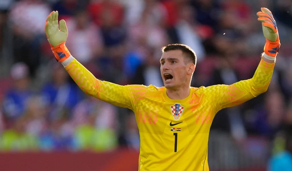 Fenerbahçe'de ayrılık sinyali: Livakovic için açıklama!