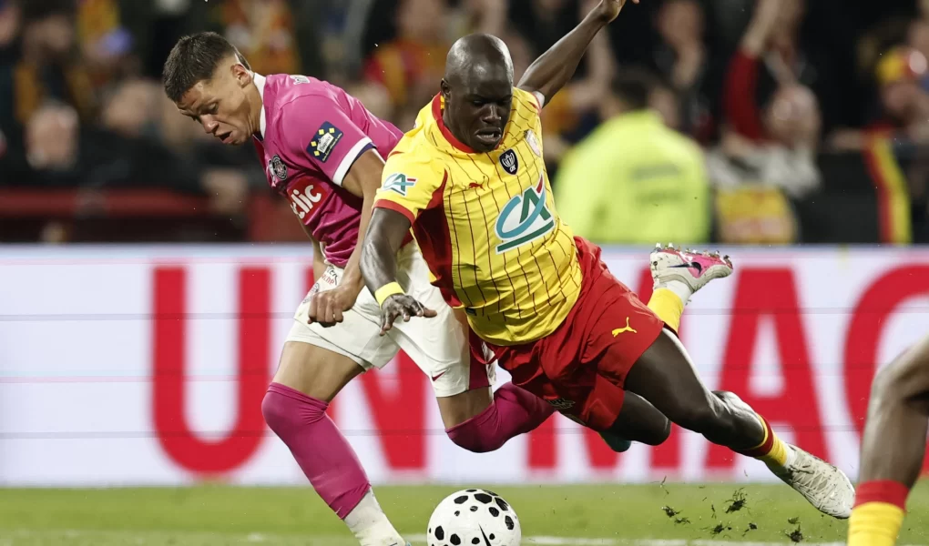 Fenerbahçe'de stoper harekatı: Malang Sarr için teklif belli