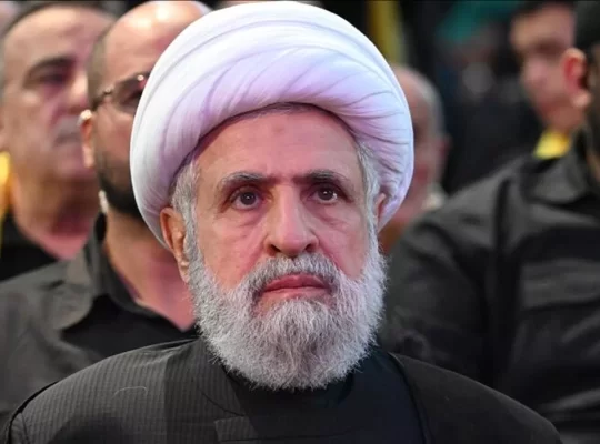 Hizbullah lideri Kasım'dan İsrail'e net mesaj: Tam çekilin