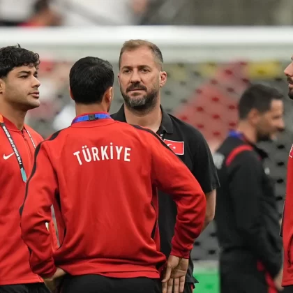 Hoffenheim'dan Montella'ya Ozan Kabak göndermesi: Ozan yoksa...
