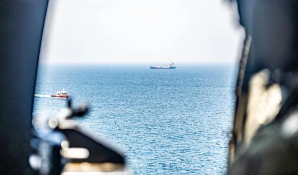 Hürmüz Boğazı'nda büyük kriz: ABD'den İran'a anında yanıt