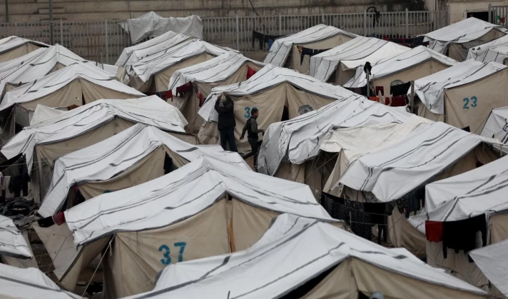 İsrail Han Yunus'taki çadır kampa saldırdı: 2 ölü
