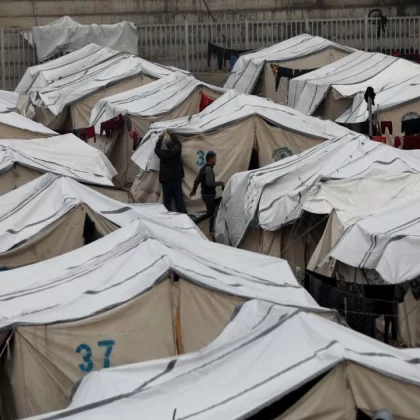 İsrail Han Yunus'taki çadır kampa saldırdı: 2 ölü