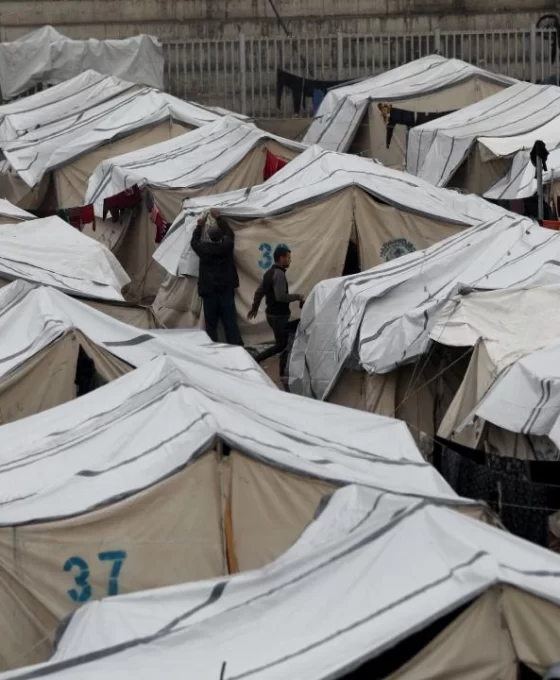 İsrail Han Yunus'taki çadır kampa saldırdı: 2 ölü