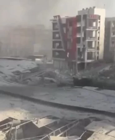 İsrail hastaneyi vurdu: Yoğun bakımda oksijen kesildi!