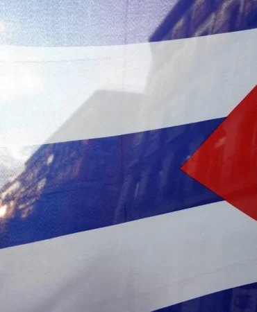 Küba'da askeri müdahale endişesi ve kritik bekleyiş