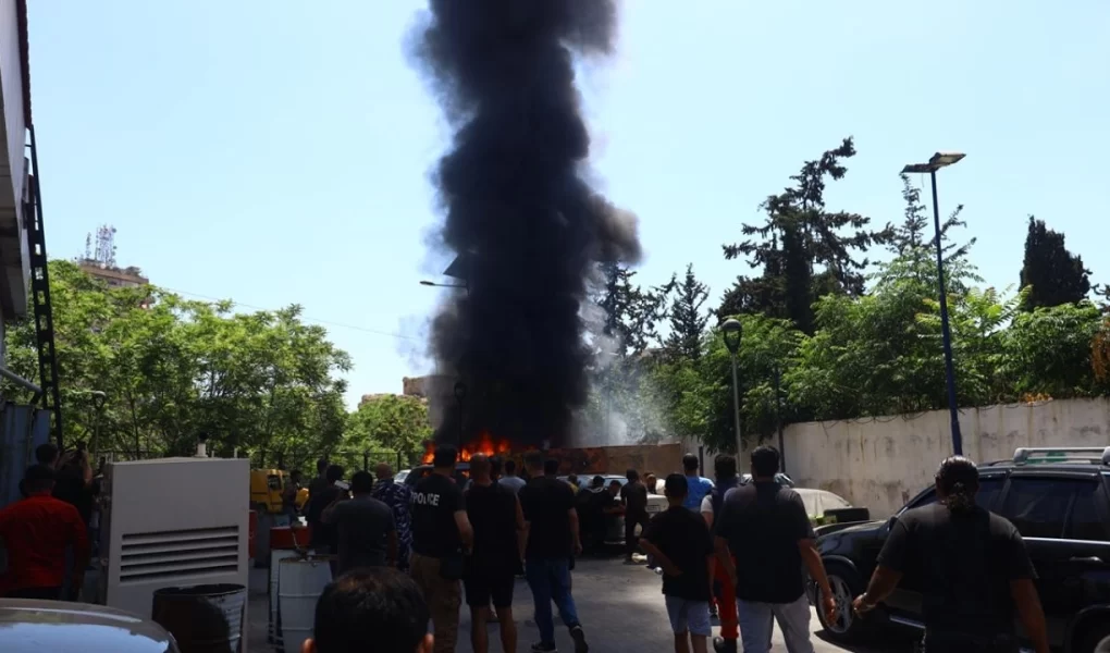 Lübnan sınırında İsrail dehşeti: Evleri ateşe verdiler!