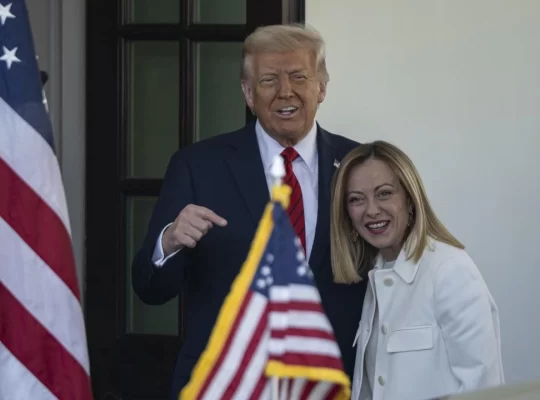 Meloni'den Trump'a zeytin dalı: Tartışma bitsin