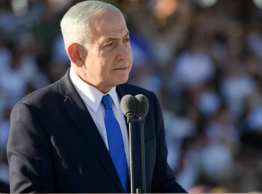 Netanyahu'dan subay töreninde tepki çeken sözler: Güçlü olan kalır