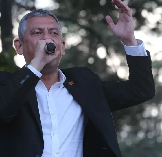 Özgür Özel’den seçim öncesi çağrı: Beni seviyorsanız CHP'ye oy verin