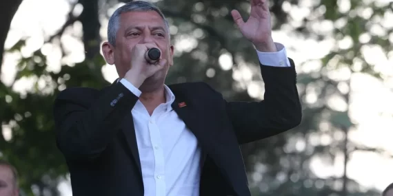 Özgür Özel’den seçim öncesi çağrı: Beni seviyorsanız CHP’ye oy verin