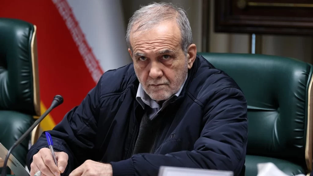 Pezeşkiyan'dan net mesaj: Savunma sistemimiz pazarlık dışı