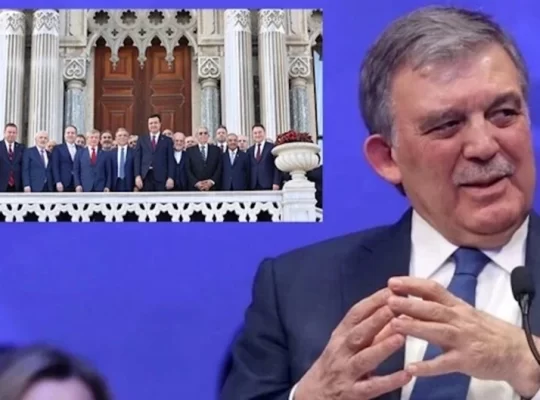 Siyaset kulisleri hareketlendi: Abdullah Gül 4 genel başkanla yan yana
