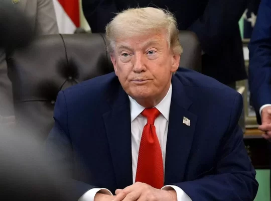 Trump'tan Hürmüz Boğazı çıkışı: 60 gün boyunca ücretsiz olacak