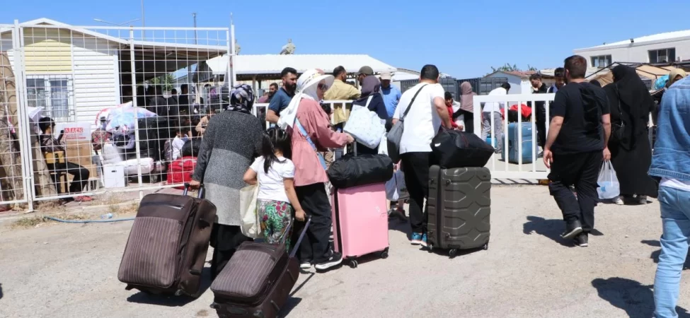 Türkiye'de kaç Suriyeli var? Bakan güncel rakamı açıkladı