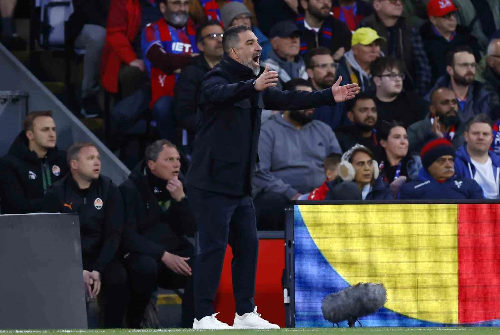 Ukrayna'da tarihi başarı: Arda Turan yılın hocası seçildi