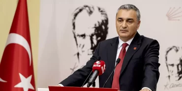 CHP'de kritik karar: 4 il teşkilatı feshedildi, 5 başkan atandı