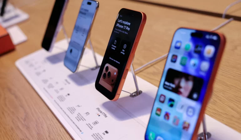 Eylül ayında teknoloji savaşı: iPhone 18 yalnız değil!