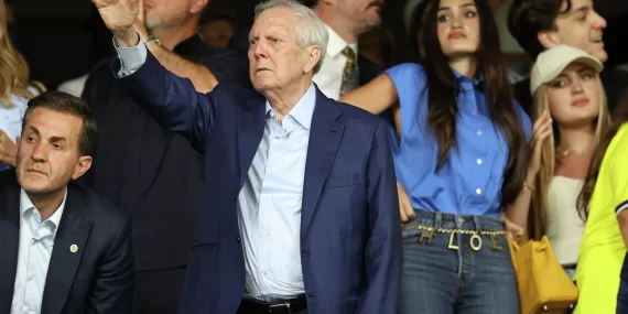 Fenerbahçe yönetiminde şok istifa dalgası: 7 isim ayrıldı