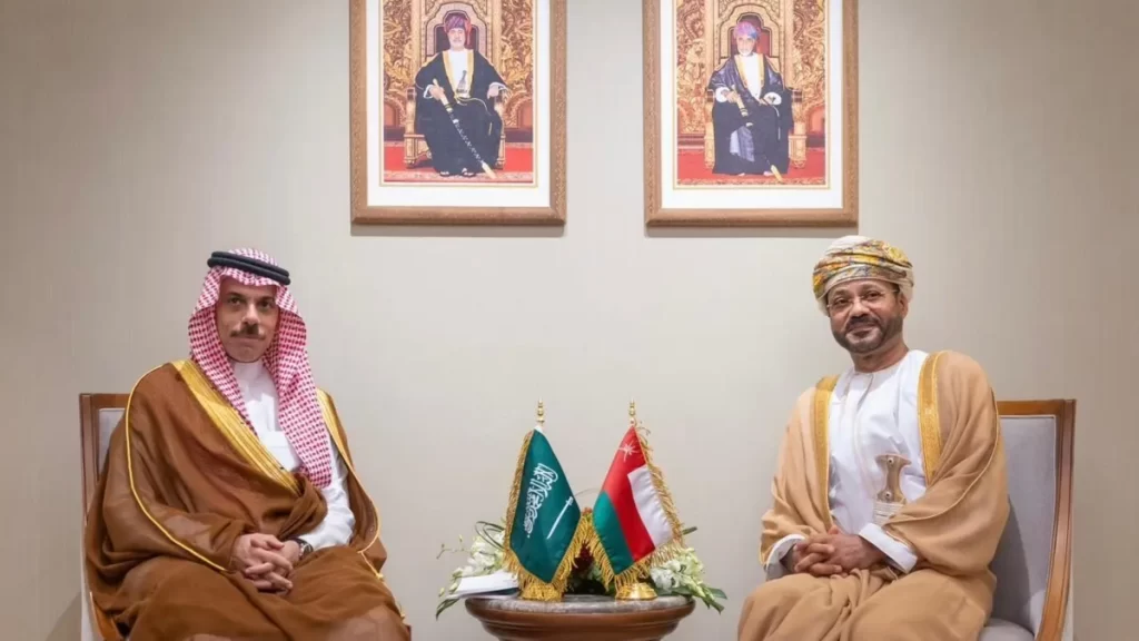 Hürmüz'de kazan kaynıyor: Suudi Arabistan ve Umman'dan acil zirve