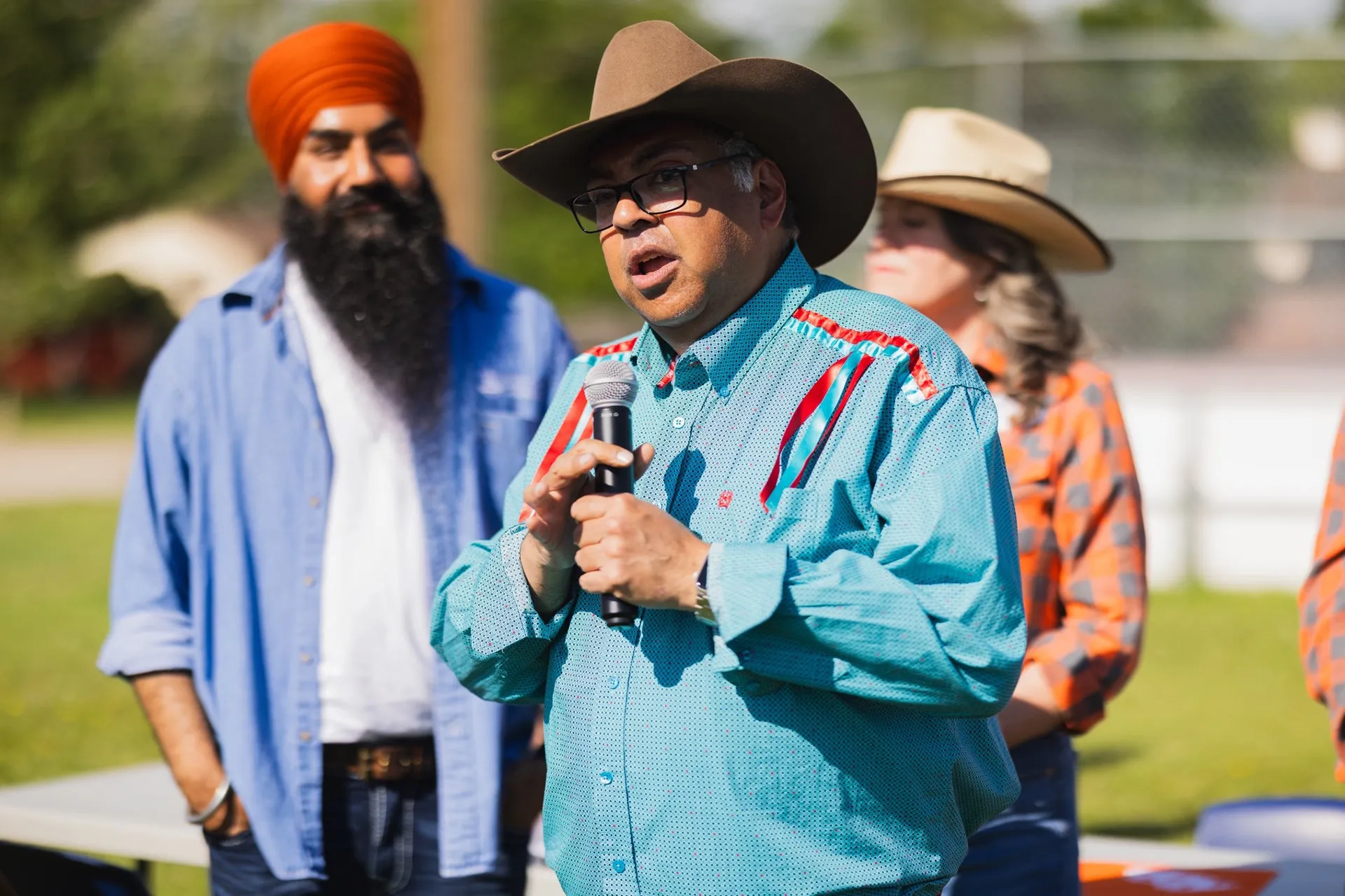 İsrail Büyükelçisi ile fotoğraf kriz oldu: Nenshi özür diledi