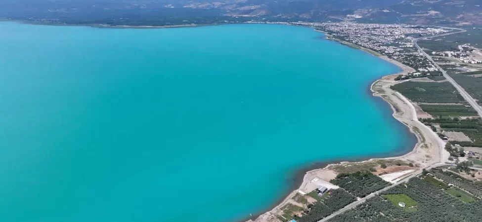 İznik Gölü'nde büyüleyici değişim: Maldivler'e benzetildi