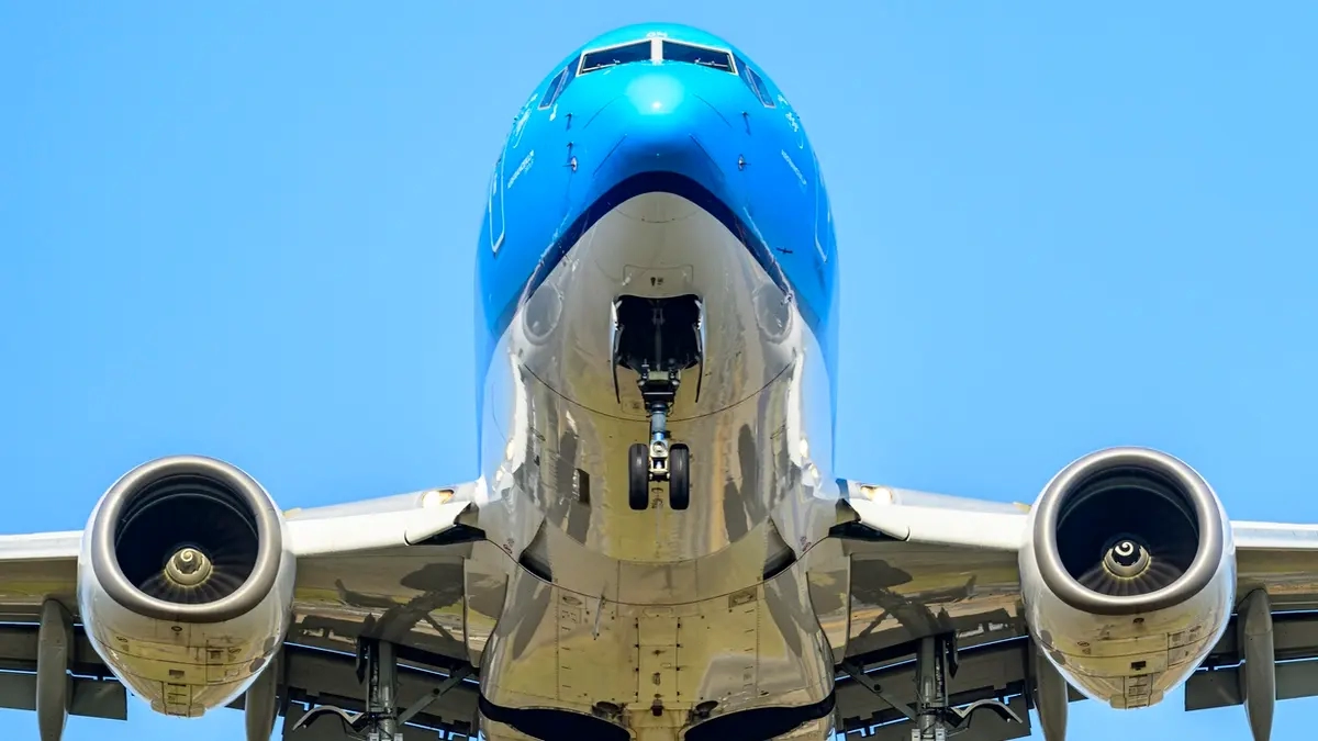 Karaçi açıklarında gizemli kayboluş: Boeing uçak radardan düştü