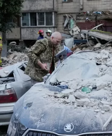Kiev'de balistik füze felaketi: Zelenski'den NATO'ya sert sitem