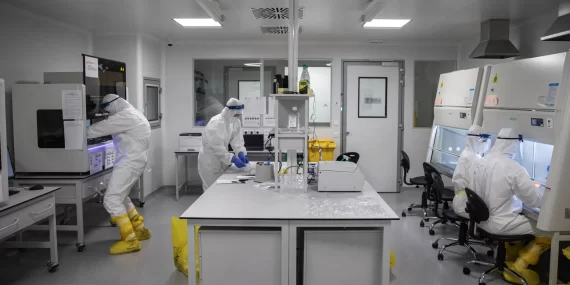 Kovid-19'un gizemli kökeni küresel tehdit olmaya devam ediyor