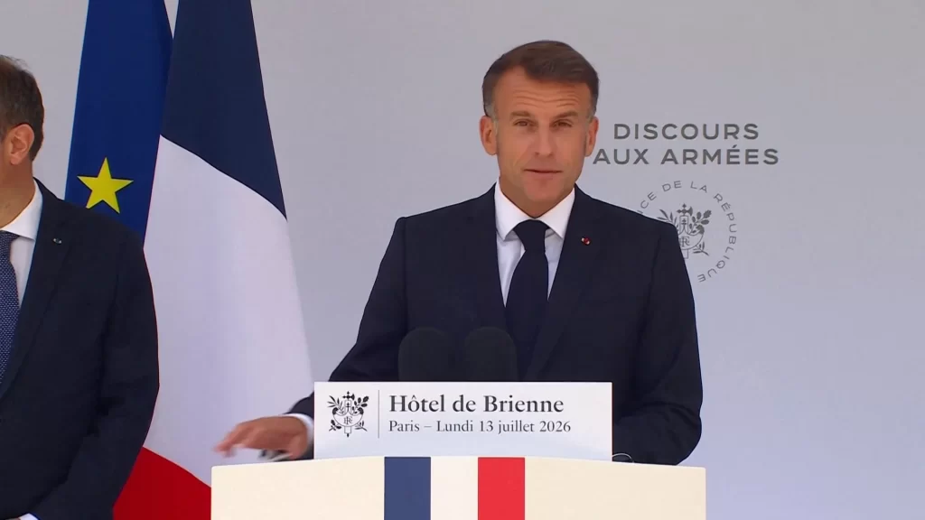 Macron’dan savunmada yeni dönem: Nükleer güç vurgusu